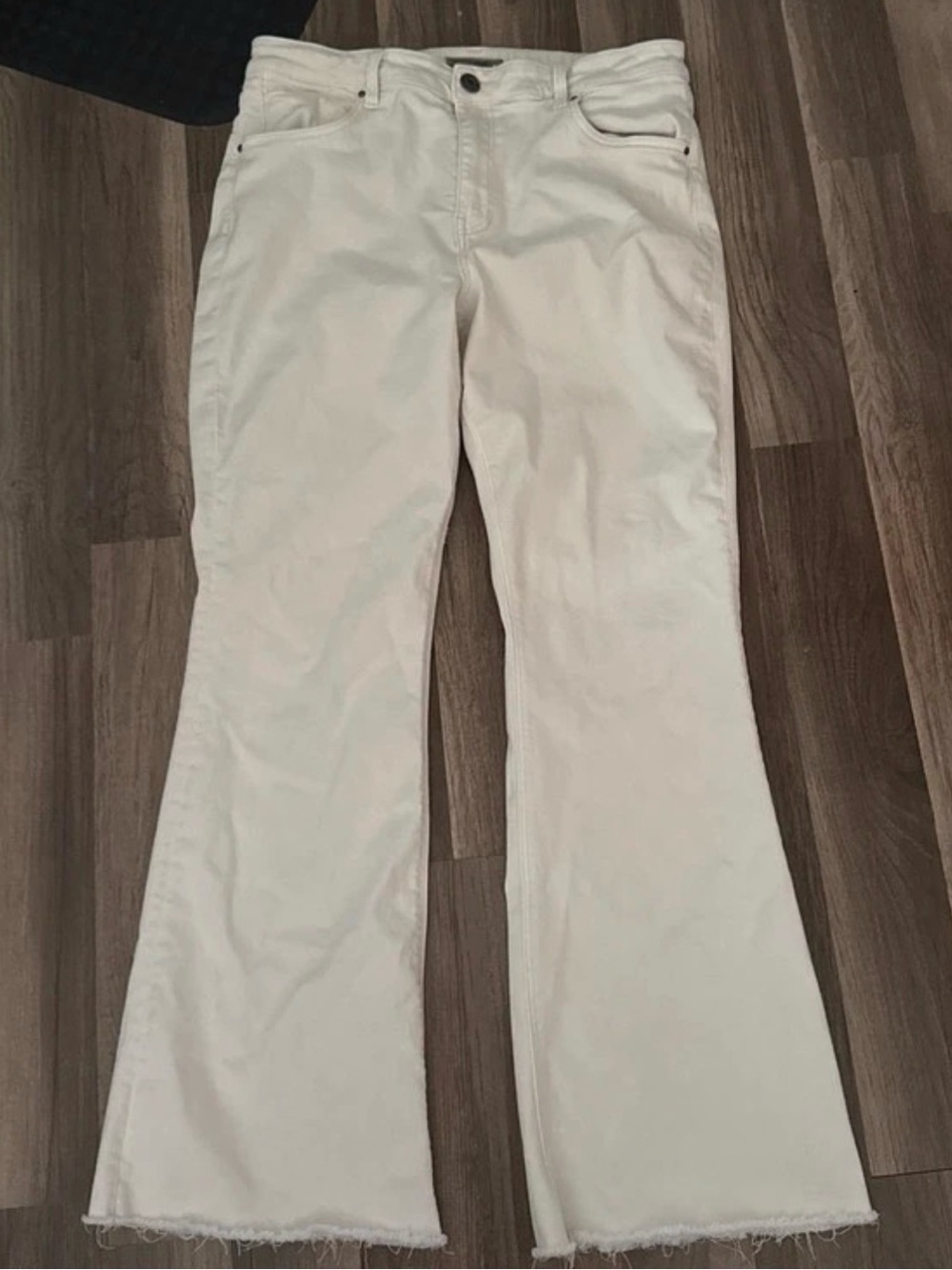 Kut from the Kloth women’s high rise flare, white denim jeans, size 12